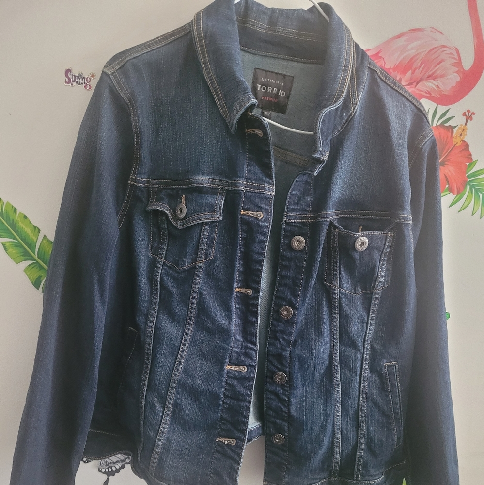 Jean Jacket - Picture 2 of 4